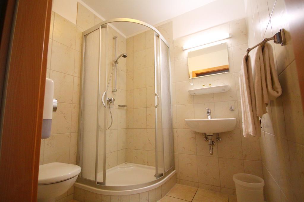 Hotel-Gasthof Restaurant Murblick Judenburg Ngoại thất bức ảnh